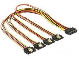 Delock 15 pin-es SATA kábel  15 pin-es SATA tápcsatlakozó kimeneti 4 x egyenes 50 cm (60158)